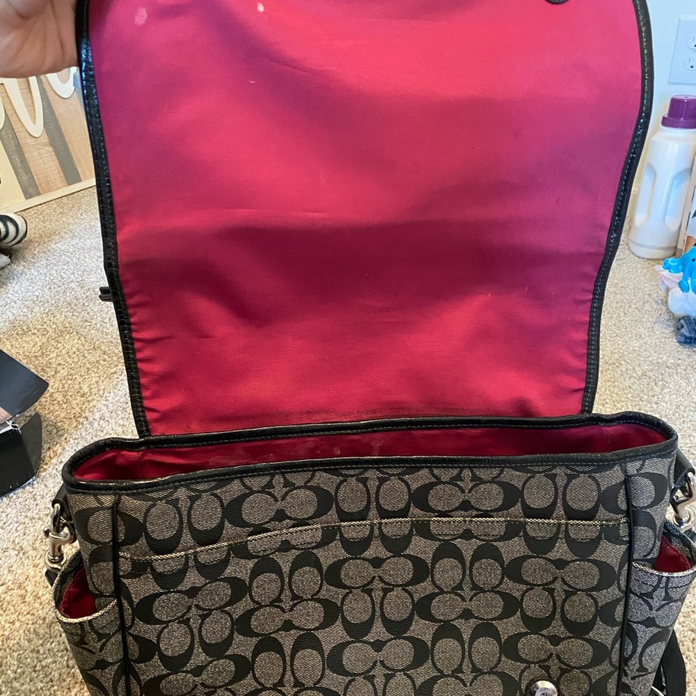 Coach Cross Body - Picture 2 of 5